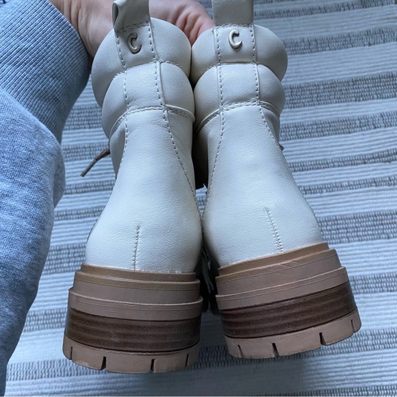 Circus By Sam Edelman Ivory Georgia Boots - Picture 15 of 15